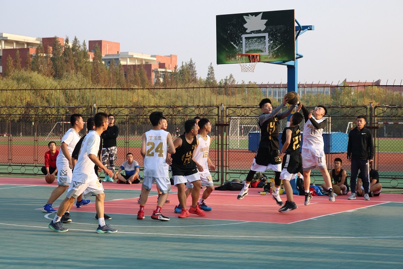 1572426874837165.jpg 篮球赛11.jpg